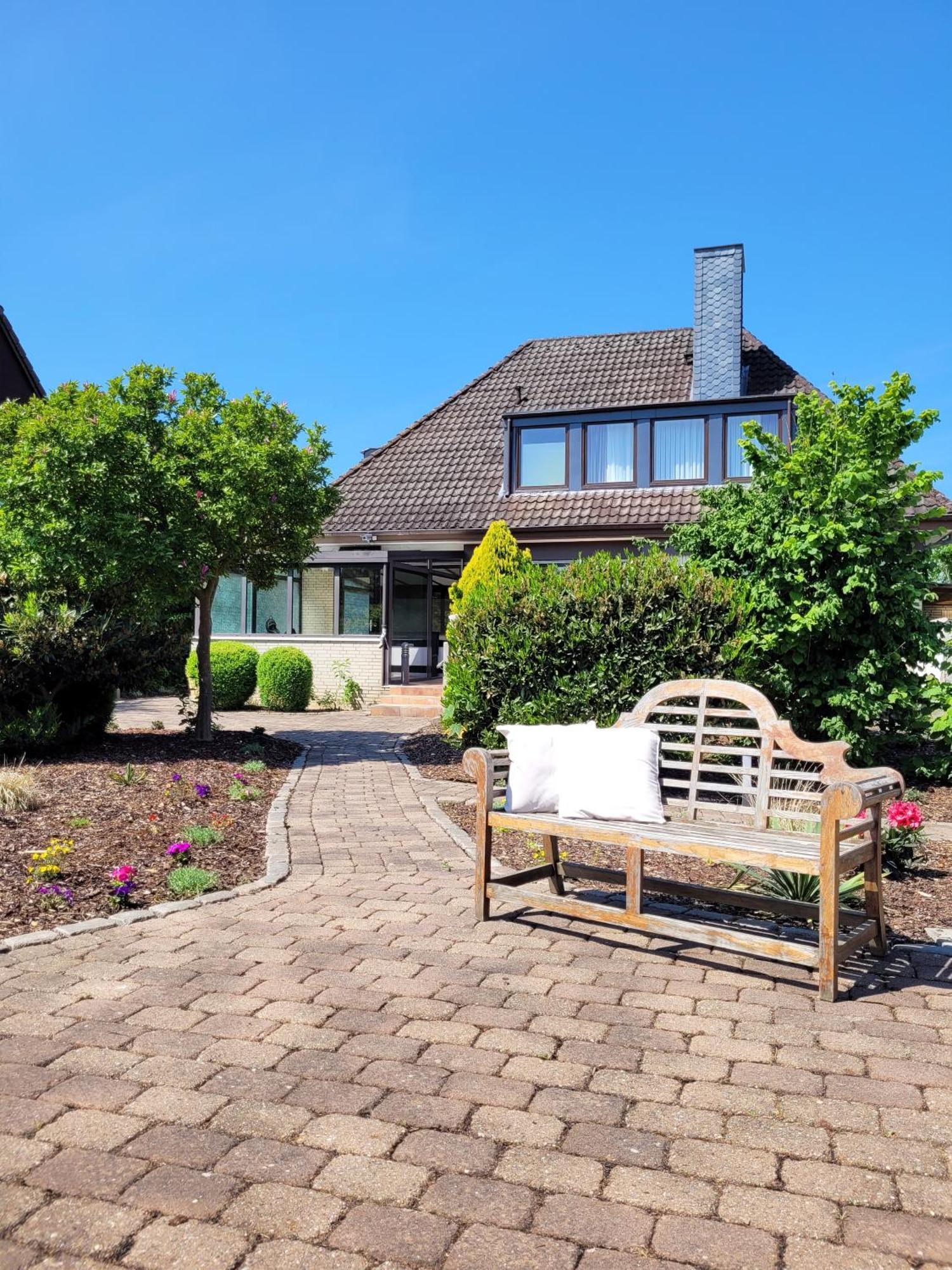 Gemuetliche & Moderne Ferienwohnung - Nur 7 Gehminuten Vom Strand Entfernt, Inklusive Parkplatz Und Gartenzugang Scharbeutz Exterior photo